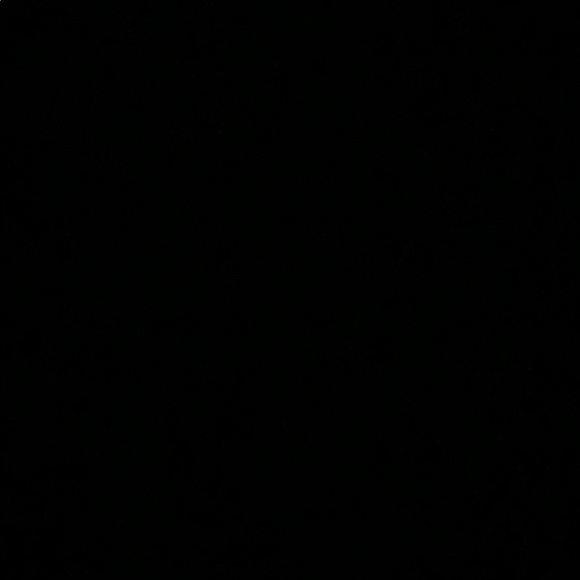 Meet your Posher, Justine - Picture 1 of 1